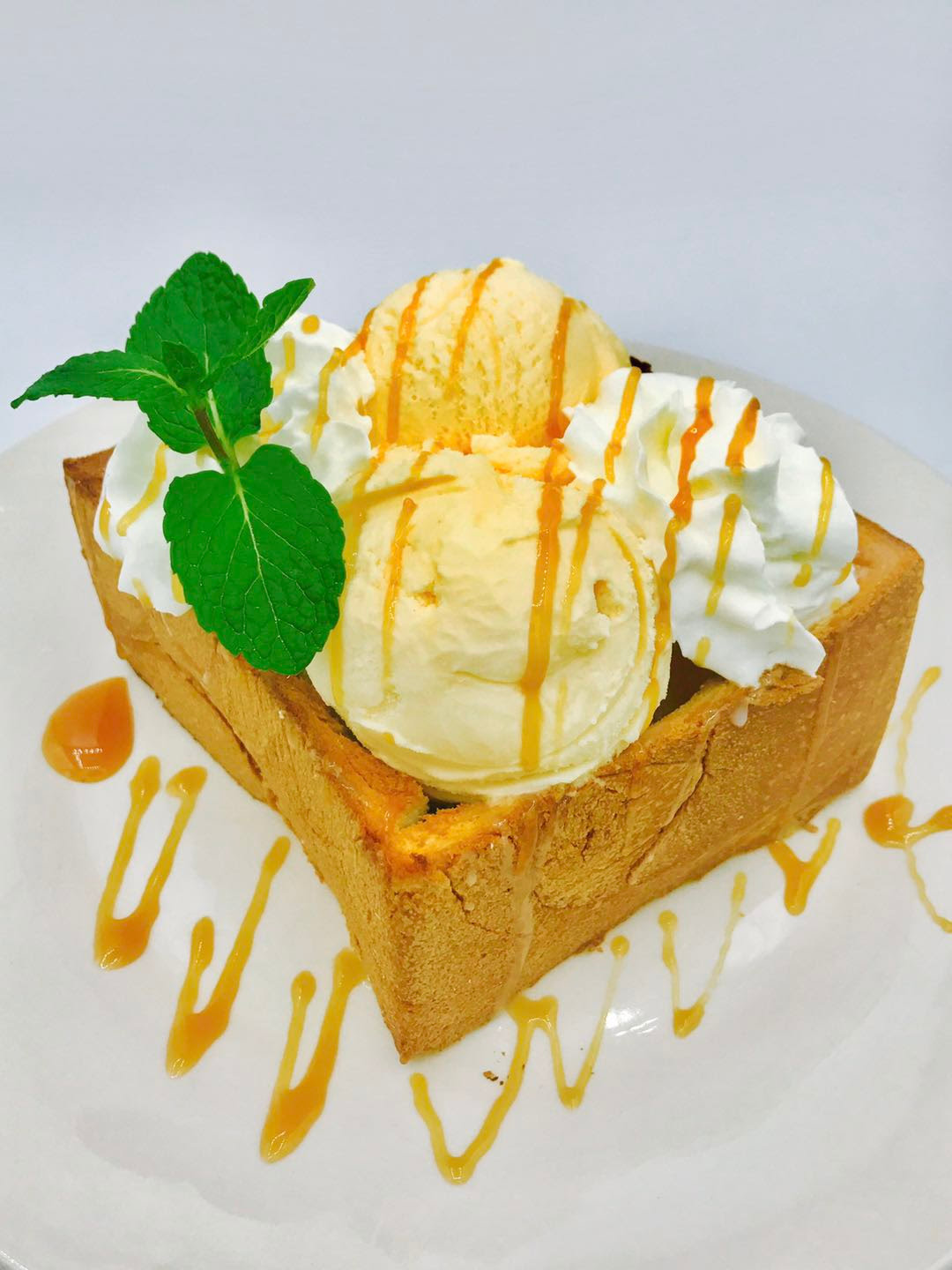 Sweet Mango Dessert Cafe by null