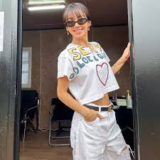 hyoyeon fake porno|HYO STYLE] As seen Hyoyeon (HYO) perform for Peaches 'One Universe'  Festival 2023 in Seoul on 231008 DOLCE & GABBANA 👕Sexy Beaded Heart Cotton  Crop Graphic T-Shirt ($845) 👖Boyfriend Rips Jeans ($1,145)