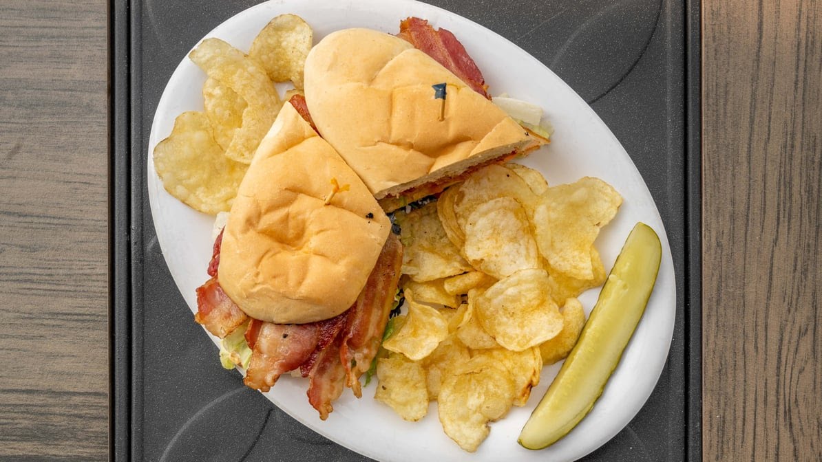 LW's Bierstube by null