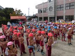 幼稚園 裸|なかよし保育園