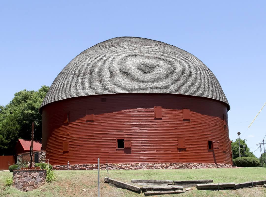 Arcadia Round Barn