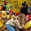 Heartwarming moment at Mummers Parade
