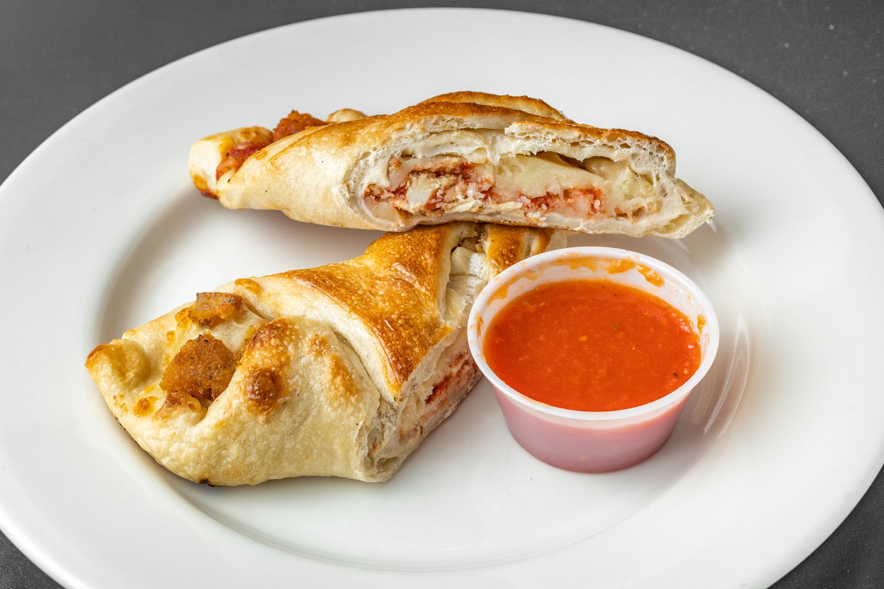 Avellino's Pizzeria & Catering by null