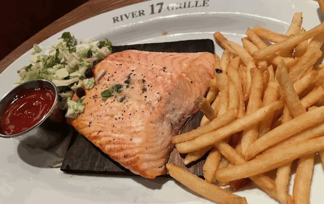 17 River Grille by null