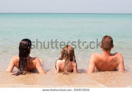 beach  bikiny family nude|Freepik