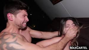 Je devoile ma specialite preferee la branlette espagnole jpg x Amateur espagnol
