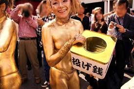 金粉ショー　乳首|Youtube/ダンサー】金粉ショーのダンサーの乳首チラ | ぬきだん