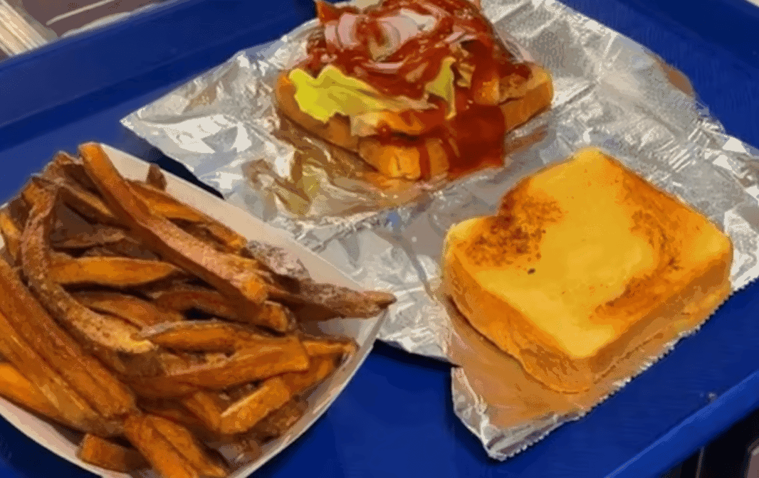 Os Burger Bar by null