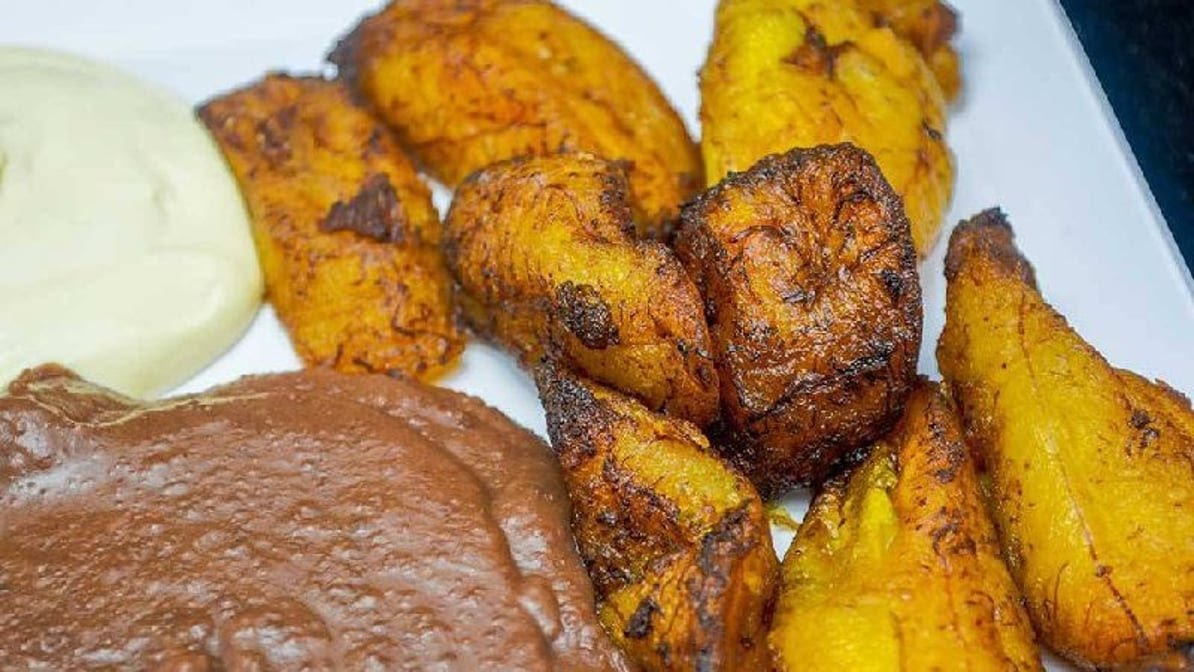 Pupuseria La Familiar by null