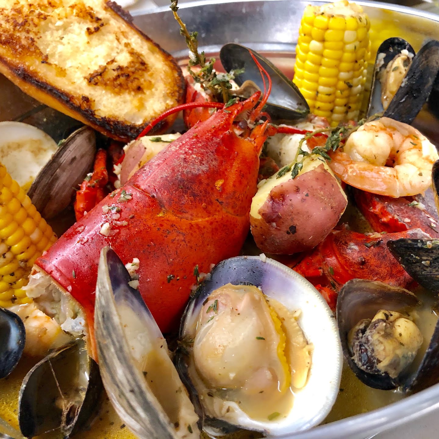 MTK Lobster House by null