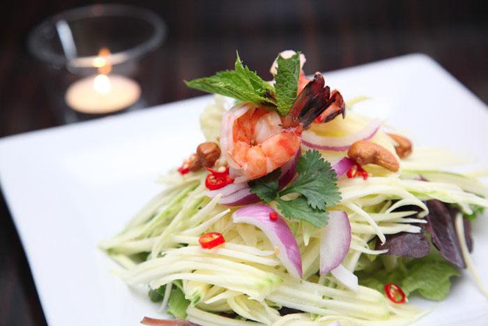 Naree Thai by null