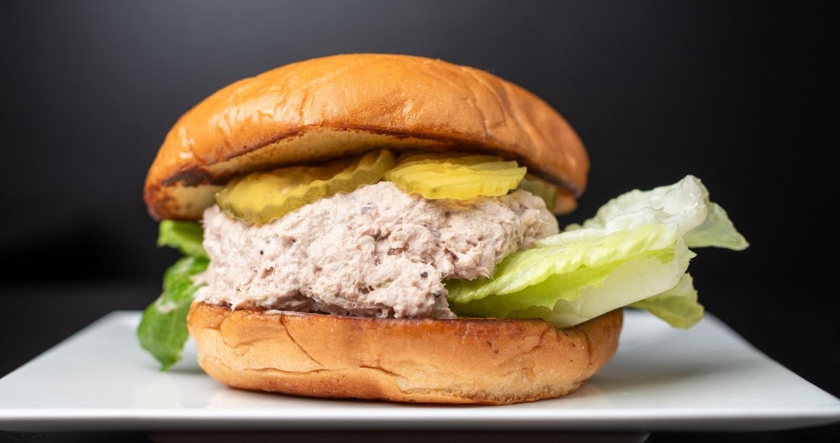 D&N Hot Wings by null