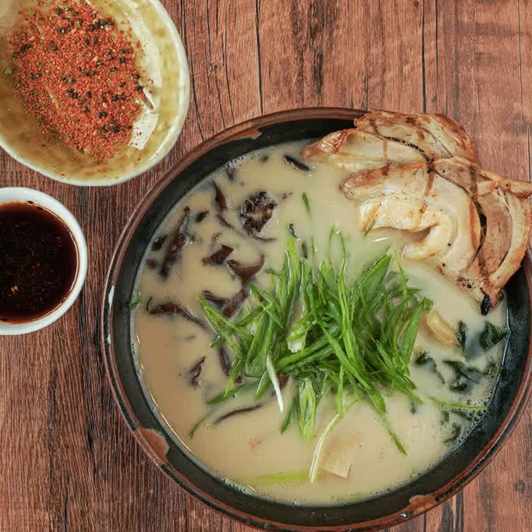 Saiwaii Ramen by null