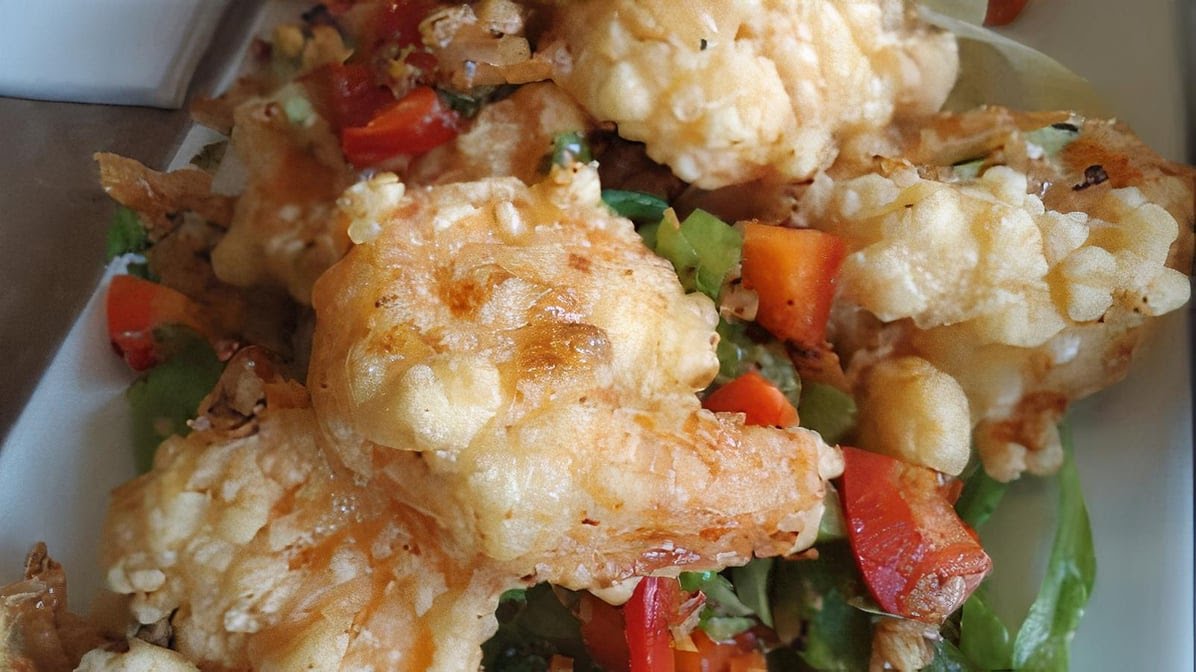 Maui Restaurant by null