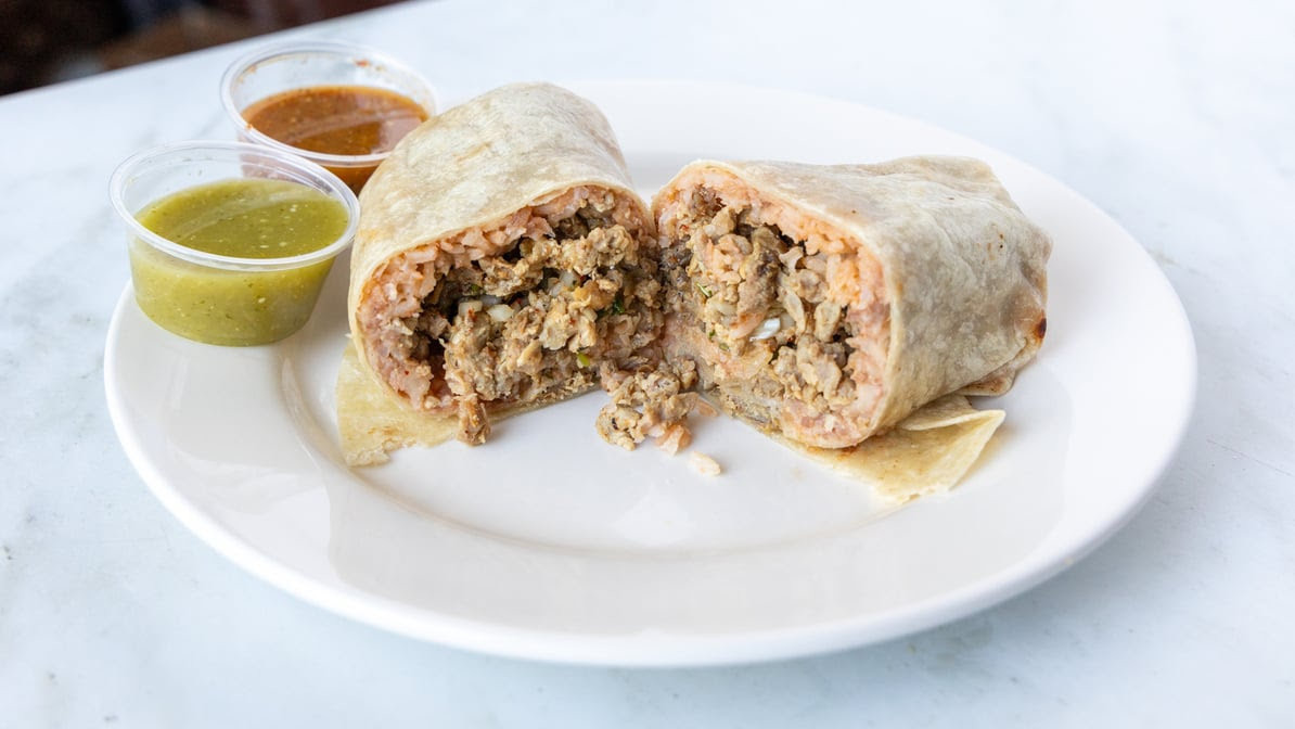 Beto's Taqueria by null