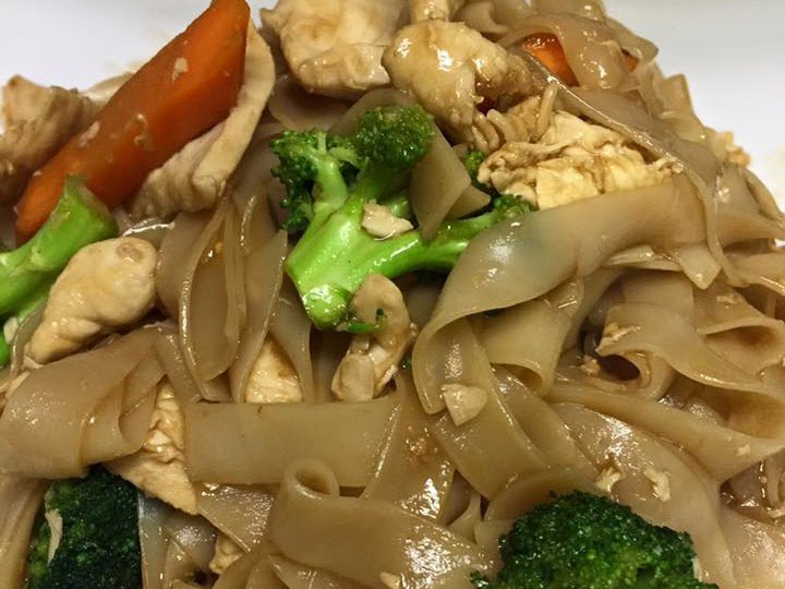 Satto Thai and Sushi Bar by null