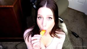 Eaaagwobaaamqv nja kpvaagday jpg x Popsicle blowjob