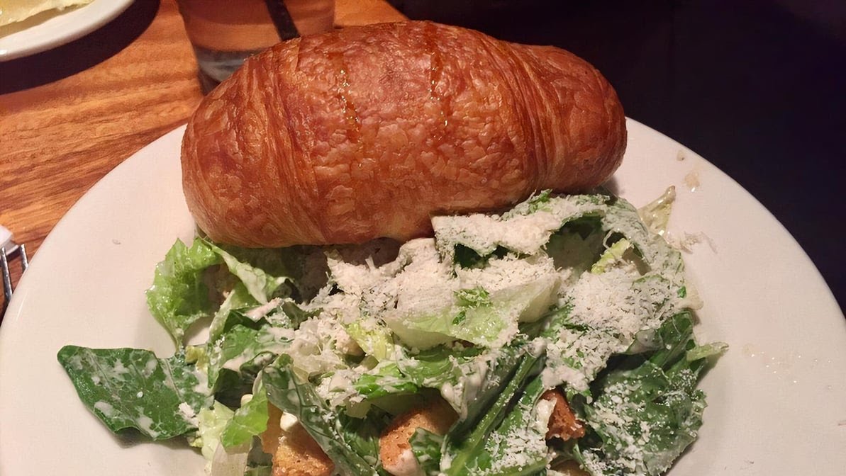 Charleston's Restaurant by null