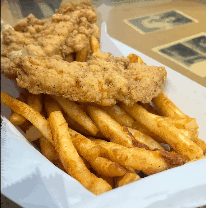 Peaches Corner by null