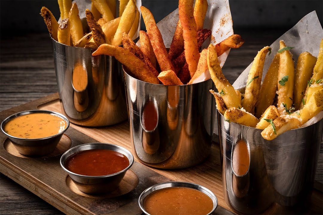 Hennessey's Tavern by null