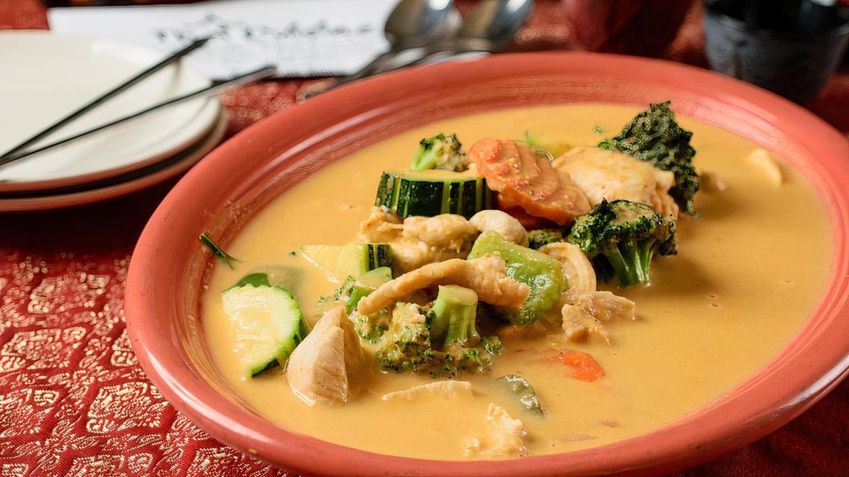 Thai Bistro & Bar by null