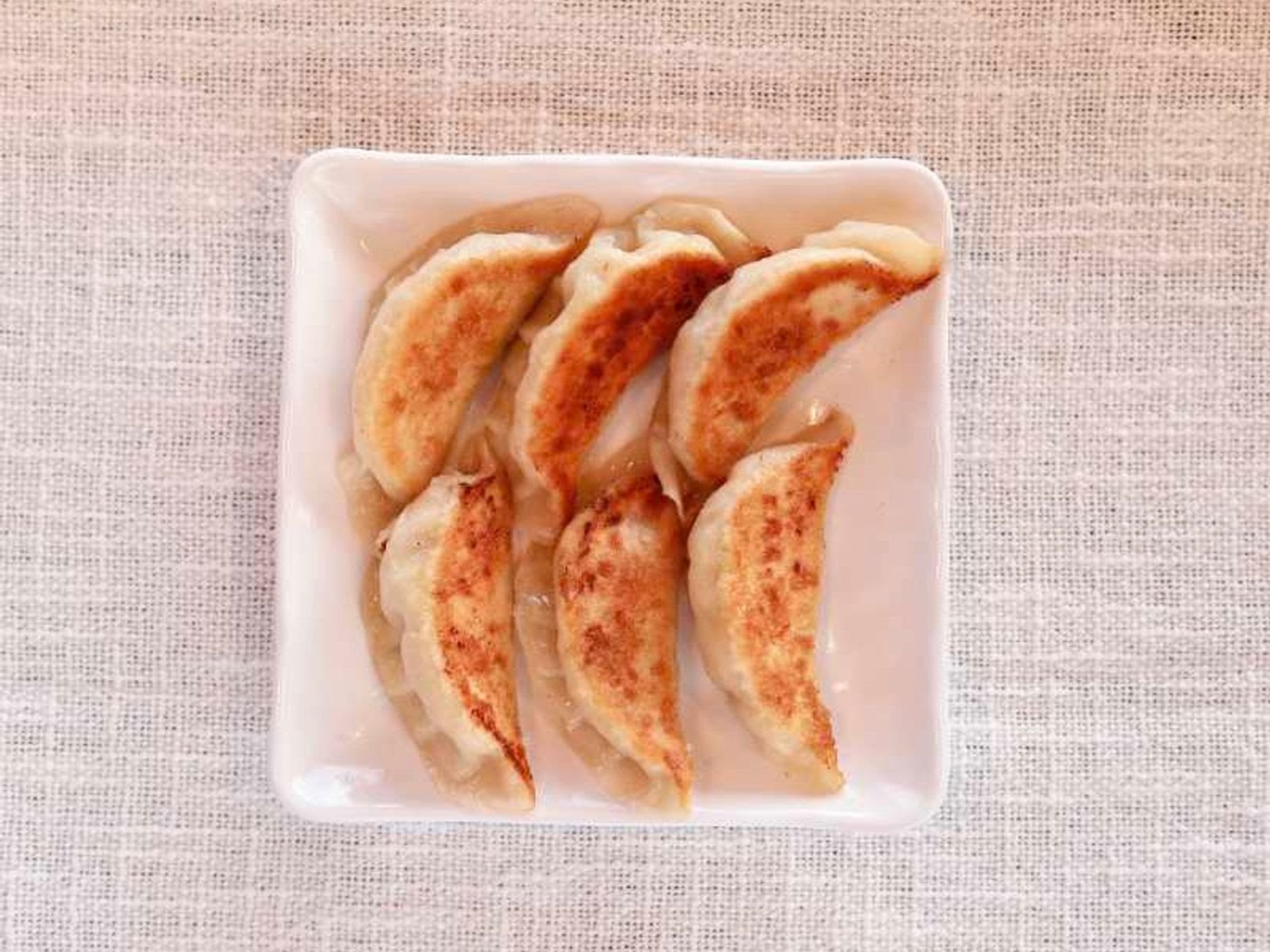 Dumpling World by null