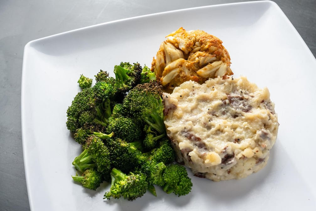 The White Oak Tavern by null