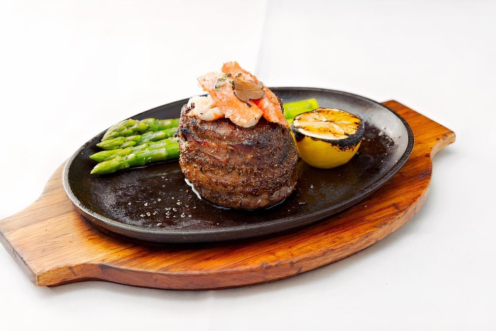 Perry’s Steakhouse & Grille by null