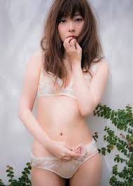 指原莉乃　下着|指原莉乃、大胆ランジェリー姿披露 ため息が出るほどの美貌を存分に発揮 | ORICON NEWS