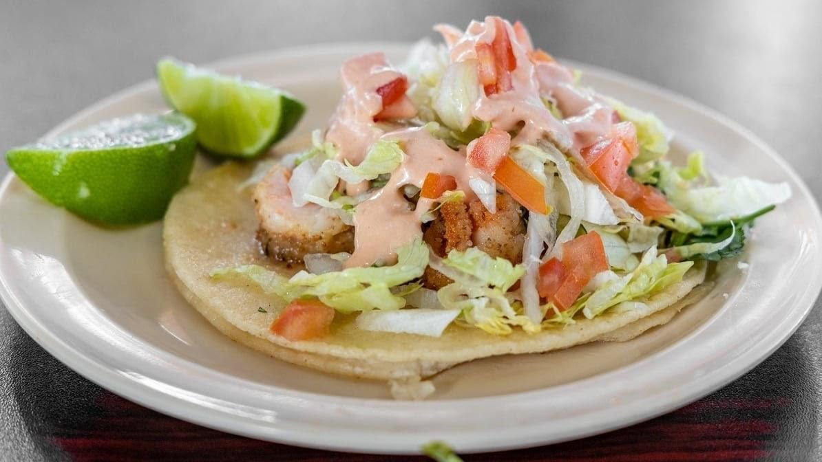 Beto's Taqueria by null