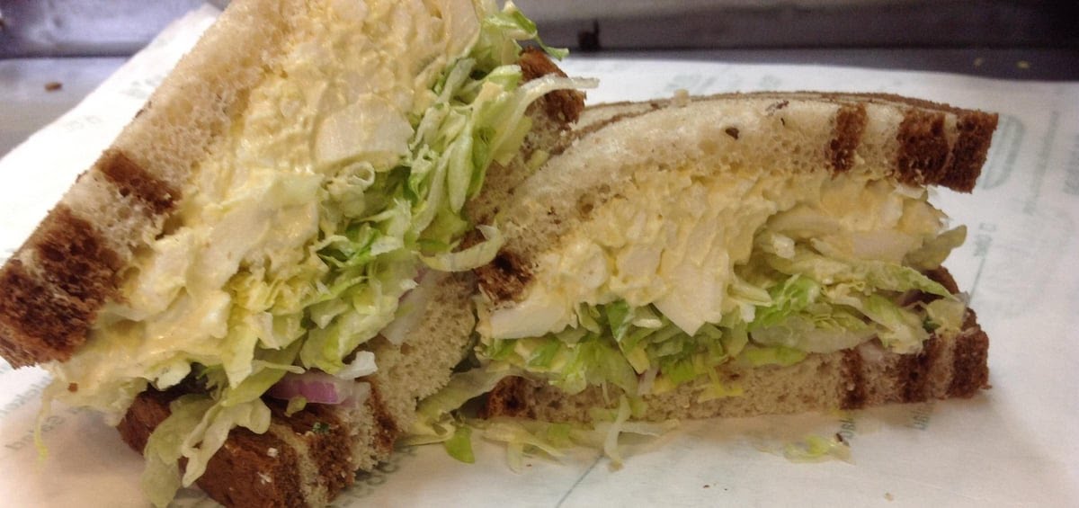 Reuben's Deli by null