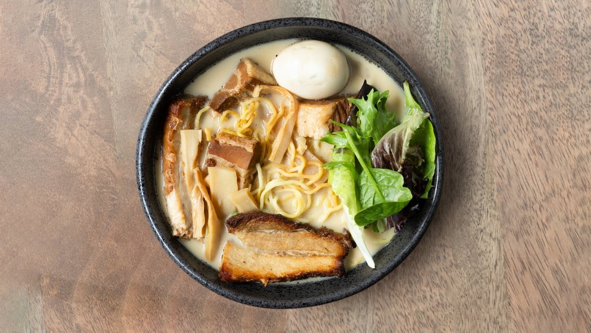 NINNIKU RAMEN IZAKAYA by null