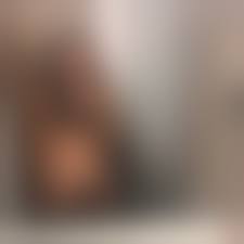 pointing at pussy|Pointing At Pussy Porn - Rule 34