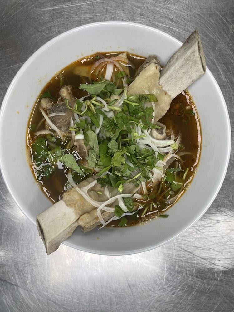 Pho & Beyond by null