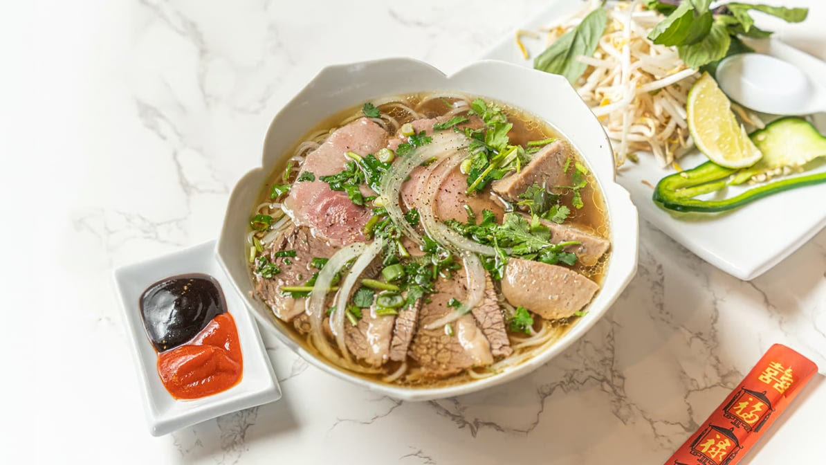 OH MAI VIETNAMESE KITCHEN DOWNTOWN by null