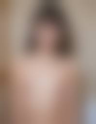 ai 女子 貧乳 ヌード|