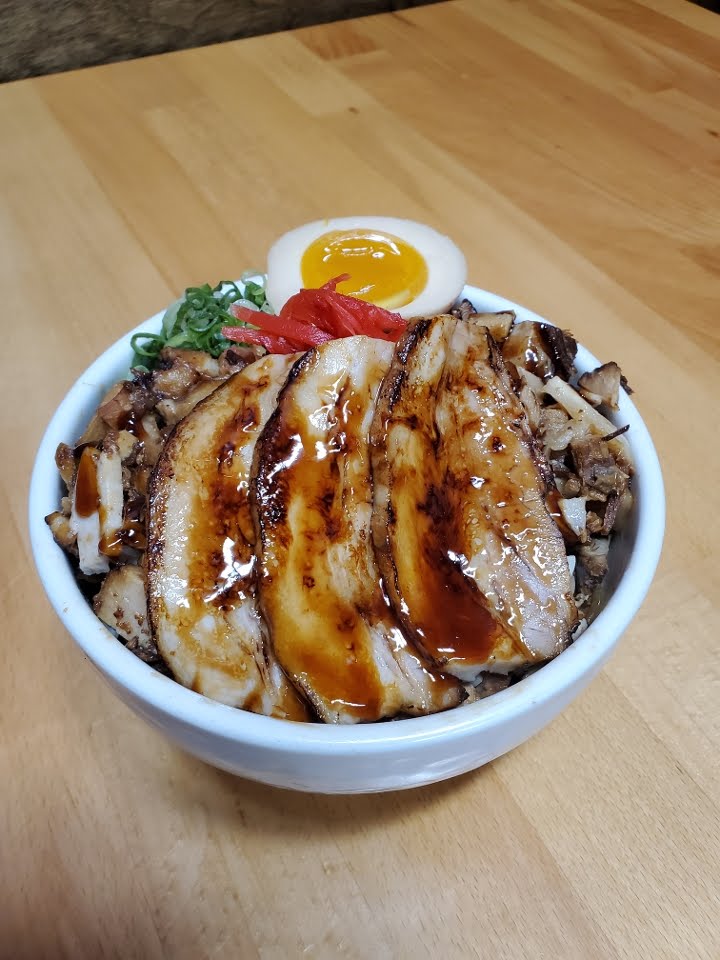 Zabon Ramen & Rolls by null