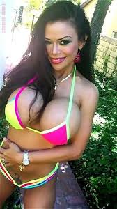 Vanessa bikini blast gallery jpg x Bikini tits