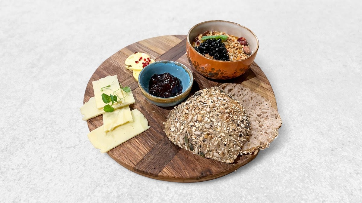 Books & Beans by null