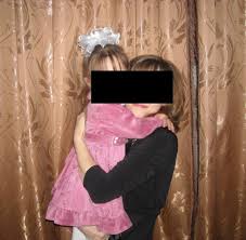 ебут мать при детях|Дочка подсматривает, как трахаются родители, и тихо дрочит киску