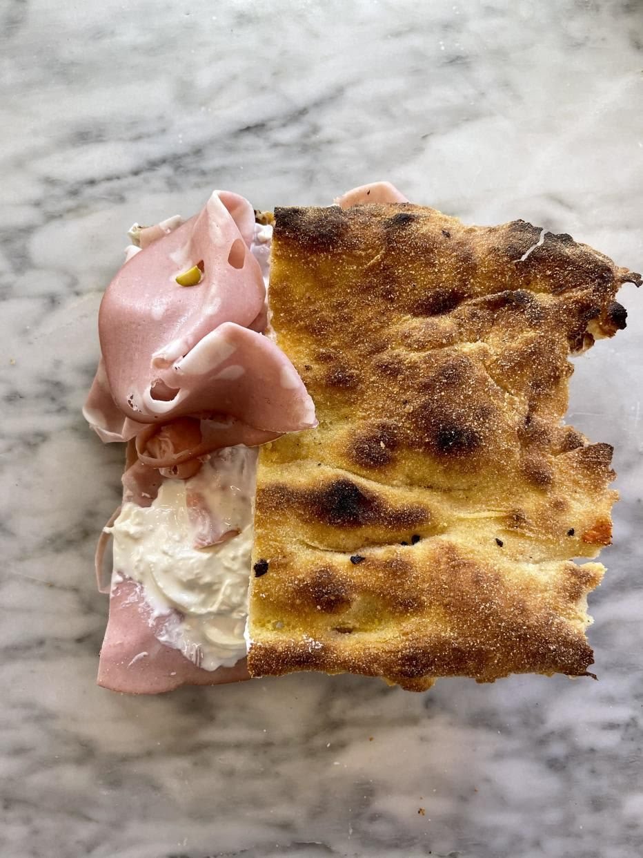 Lina - La Pizza in Teglia by null