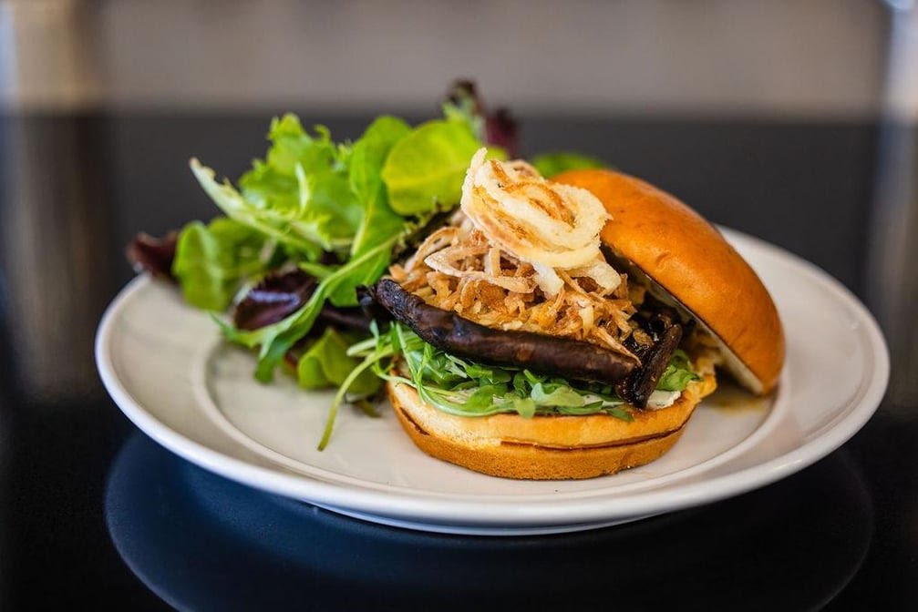 Social Station Kitchen and Cocktails by null