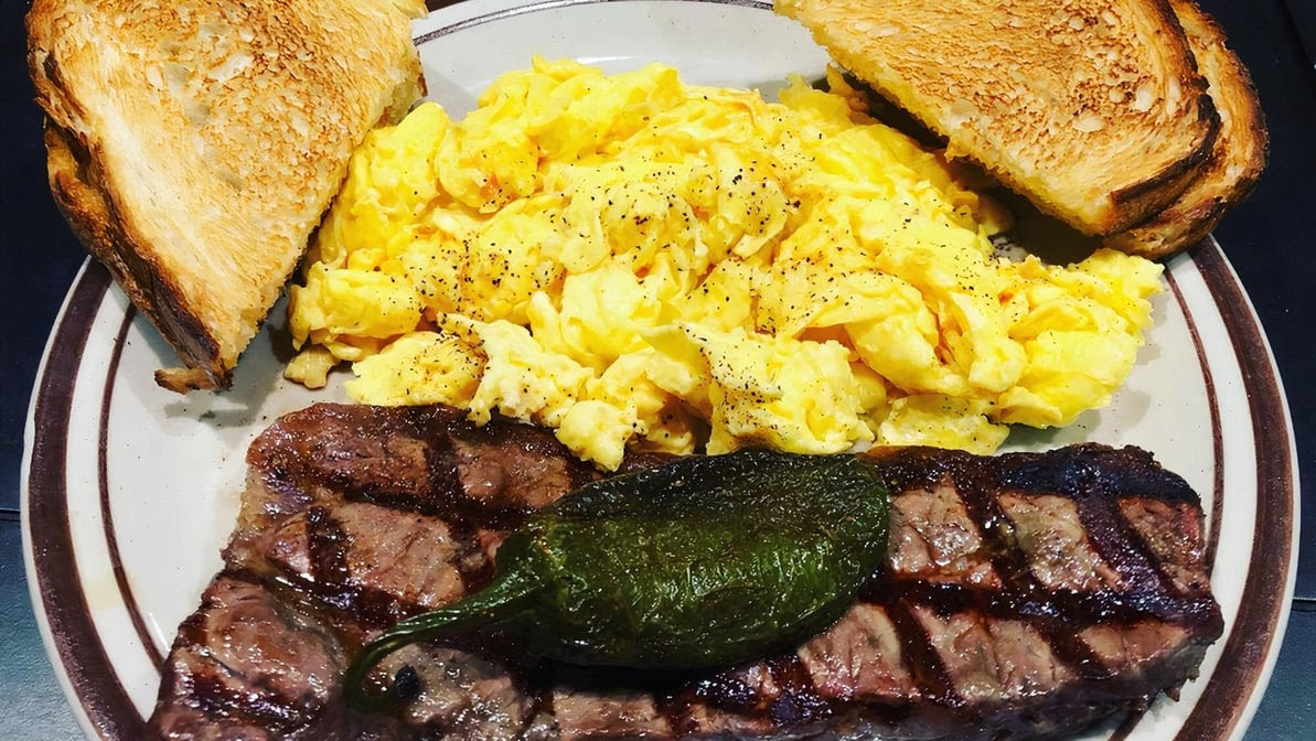 Sandy's Country Junction by null