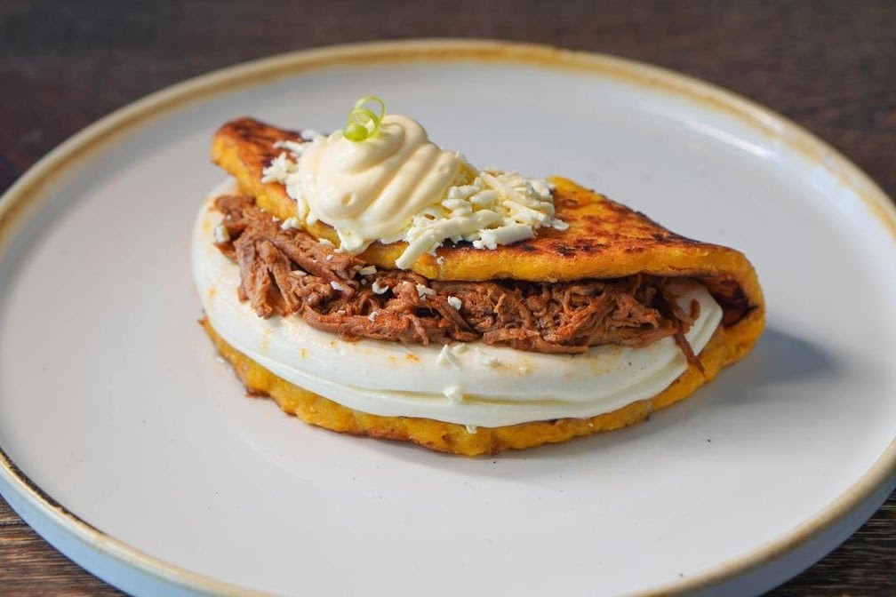Doggi's Arepa Bar by null