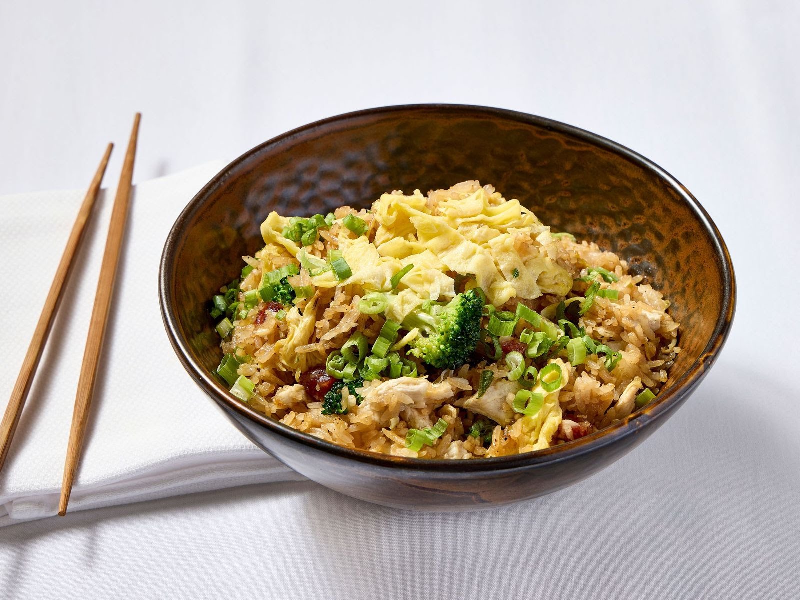 Le Colonial Lake Forest by null