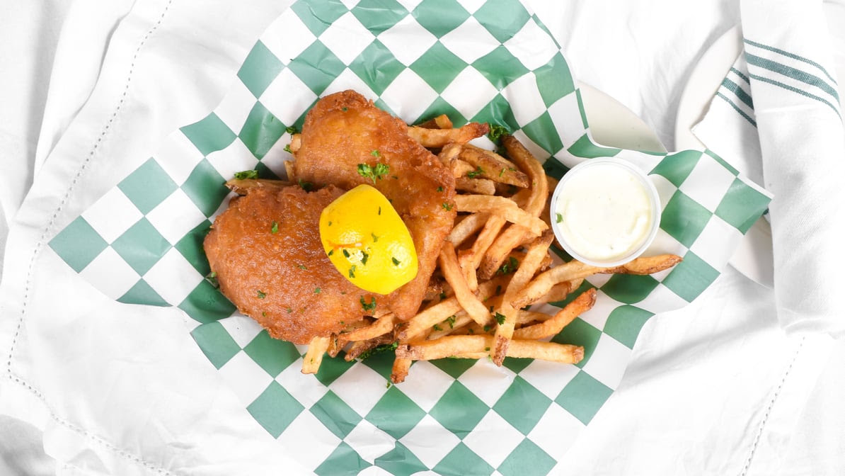 Greens Irish Pub by null