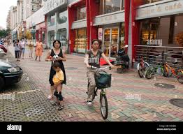 ichildren pee on the street in china|Chinese tourist stirs anger after child urinates on floor at Forbidden City  in Beijing | South China Morning Post
