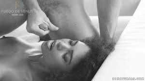 Easaatbwx uh kgoo jpg x Facial sex