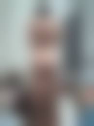 直立ヌード　お尻|後ろ向きで直立姿勢させ撮られた素人女性の投稿エロ画像