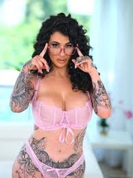 Sensual tattooed hottie with big boobs jessie lee fucks with a new lover jpg x Tattoo big